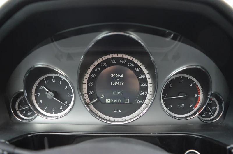 Mercedes-Benz E 220 2.2CDI-Avantgarde-FULL EKSTRI, снимка 13 - Автомобили и джипове - 49888022