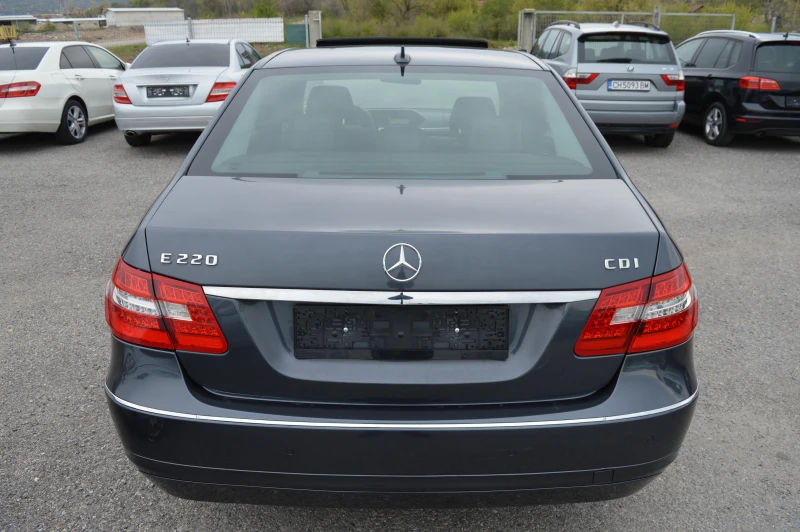 Mercedes-Benz E 220 2.2CDI-Avantgarde-FULL EKSTRI, снимка 6 - Автомобили и джипове - 49888022