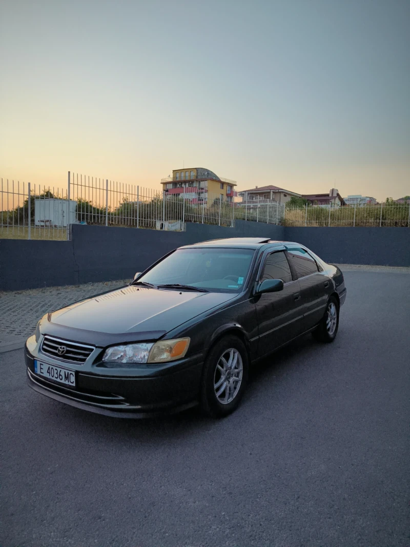 Toyota Camry, снимка 9 - Автомобили и джипове - 51977823