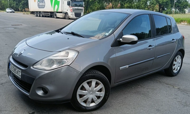 Renault Clio 120000км., снимка 2 - Автомобили и джипове - 51358592