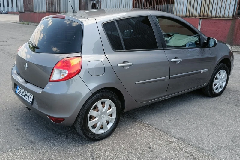 Renault Clio 120000км., снимка 4 - Автомобили и джипове - 51358592