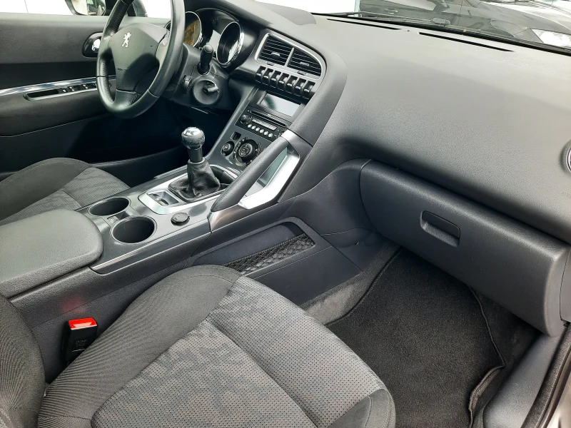 Peugeot 3008 2010та КАТО НОВА, снимка 10 - Автомобили и джипове - 51999114