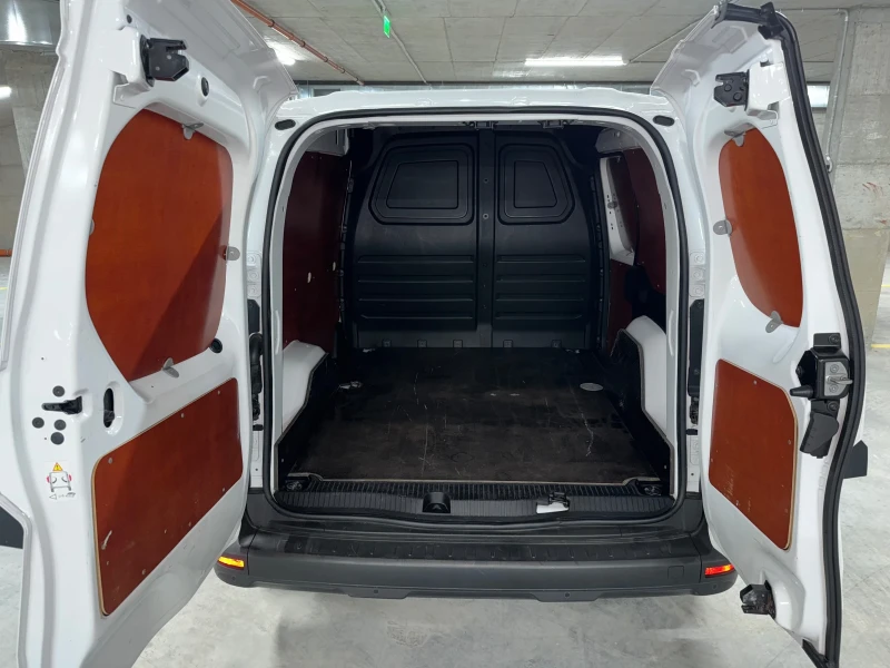 Renault Kangoo 1.5 DCI, снимка 7 - Автомобили и джипове - 52850659