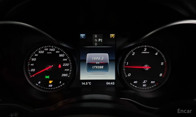 Mercedes-Benz C 220, снимка 8 - Автомобили и джипове - 53107407