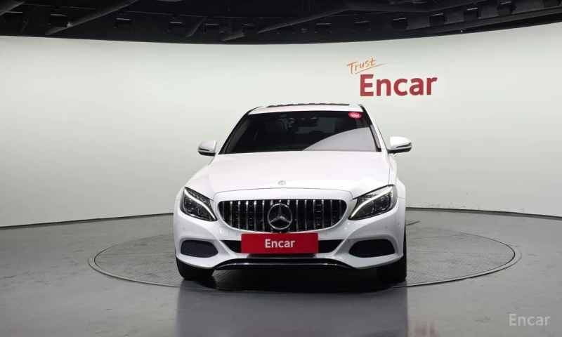 Mercedes-Benz C 220, снимка 3 - Автомобили и джипове - 53107407