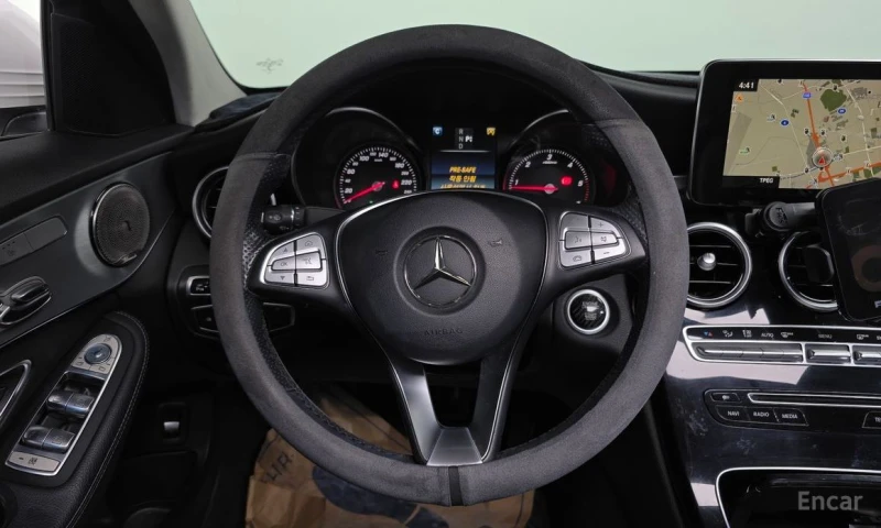 Mercedes-Benz C 220, снимка 13 - Автомобили и джипове - 53107407