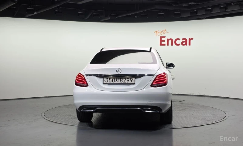 Mercedes-Benz C 220, снимка 4 - Автомобили и джипове - 53107407