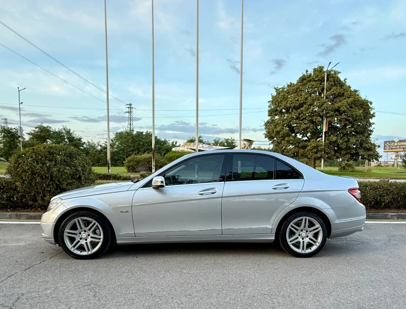 Mercedes-Benz C 220 646 Автоматик Авангард + + + , снимка 4 - Автомобили и джипове - 53113132