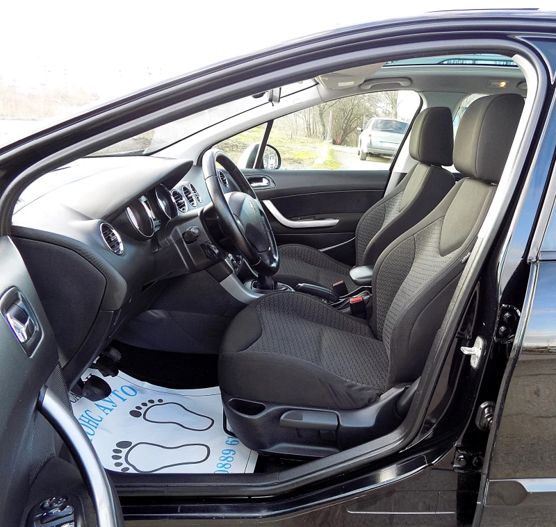 Peugeot 308 1.6HDi/109к/6ск./NAVi/ПАНОРАМА/РЕАЛНИ КМ/2010г., снимка 5 - Автомобили и джипове - 53114093