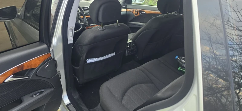 Mercedes-Benz E 350, снимка 11 - Автомобили и джипове - 53541395