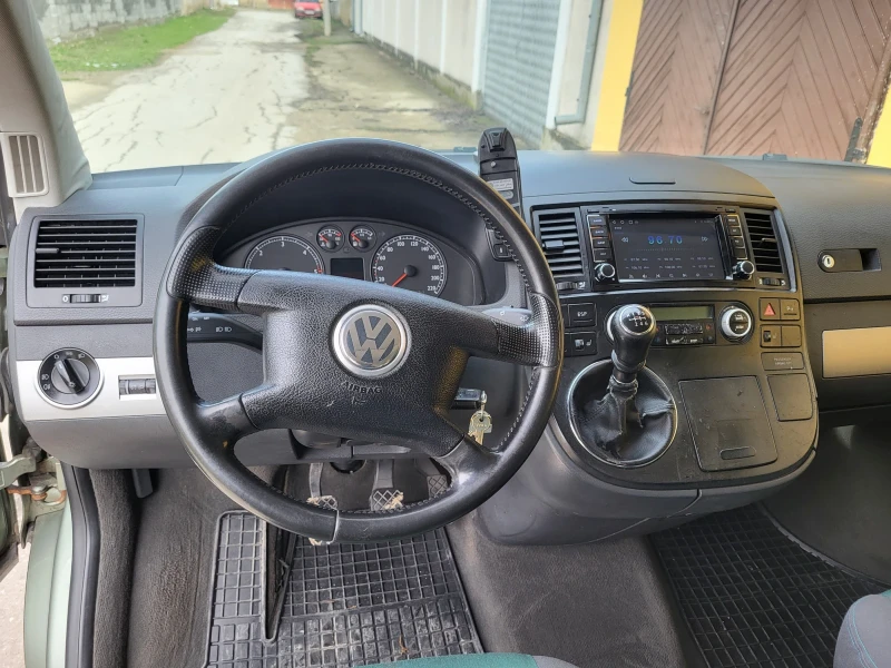 VW Multivan, снимка 9 - Автомобили и джипове - 53564767