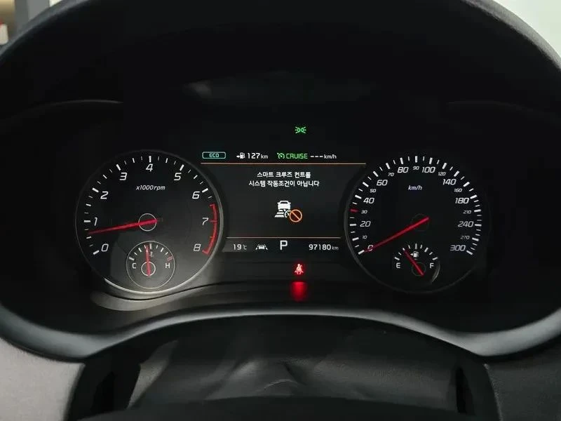 Kia Stinger, снимка 7 - Автомобили и джипове - 56689207