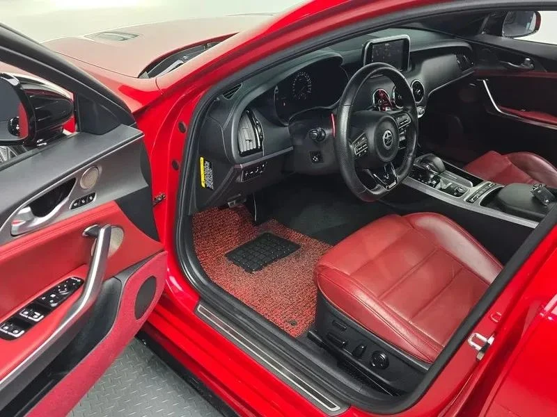 Kia Stinger, снимка 9 - Автомобили и джипове - 56689207