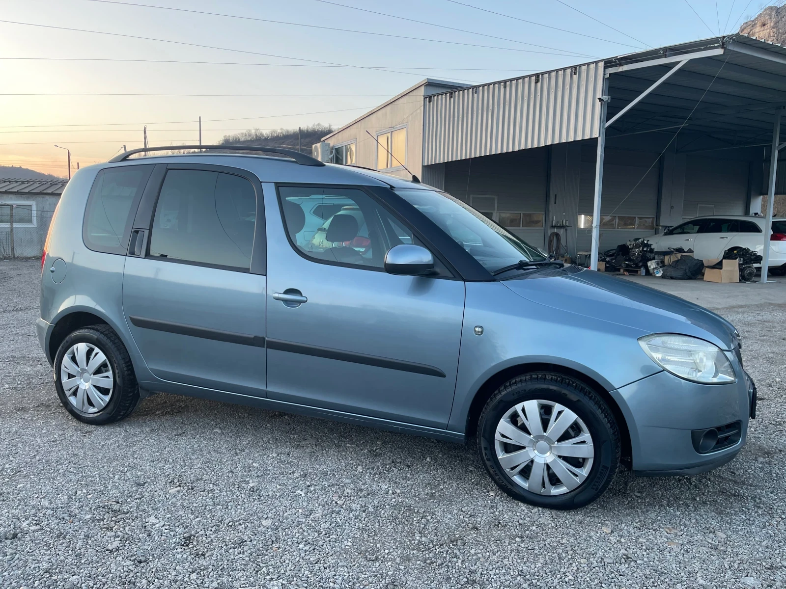 Skoda Roomster 1.4- КЛИМАТИК- 80 К.С - изображение 7