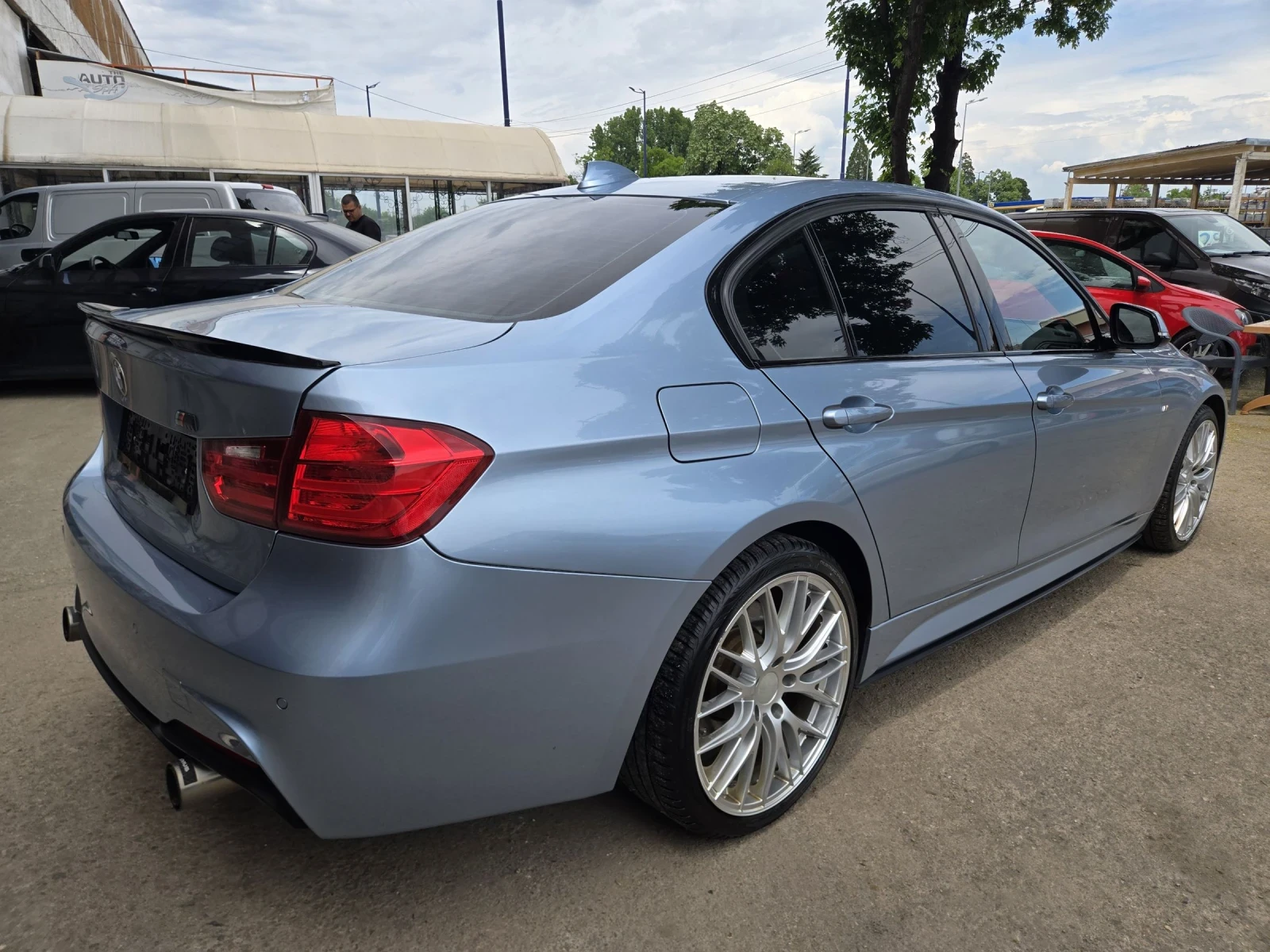 BMW 335 XDRIVE - изображение 4