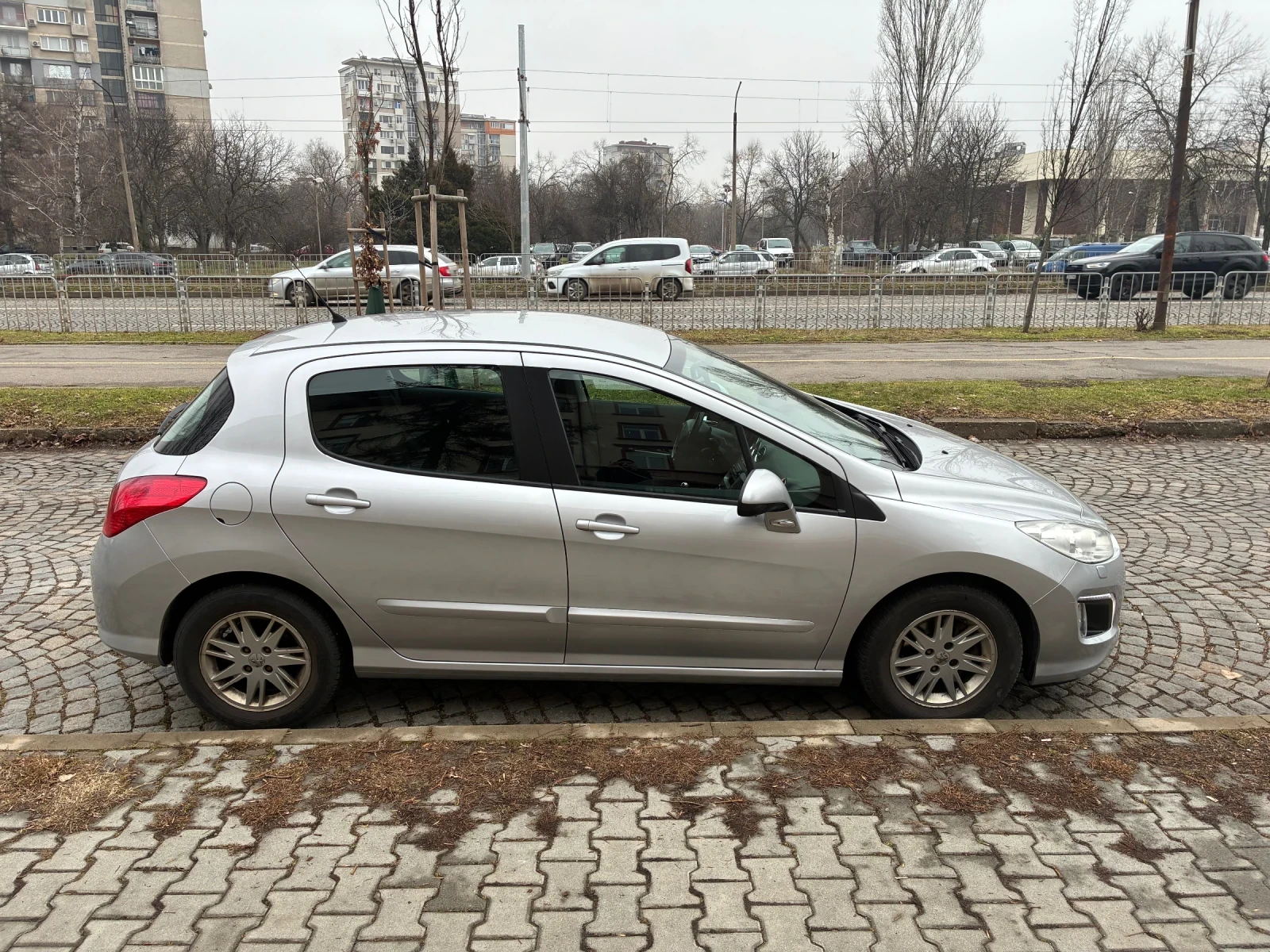 Peugeot 308 1.6 eHDI 110 - изображение 3
