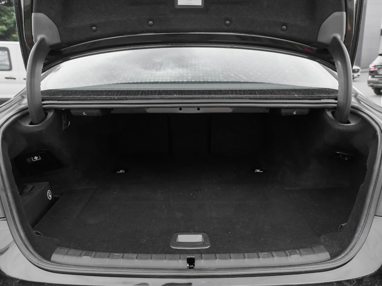 BMW 530E * xDrive* iPerformance* Keyless* HeadUp* 360 - изображение 3