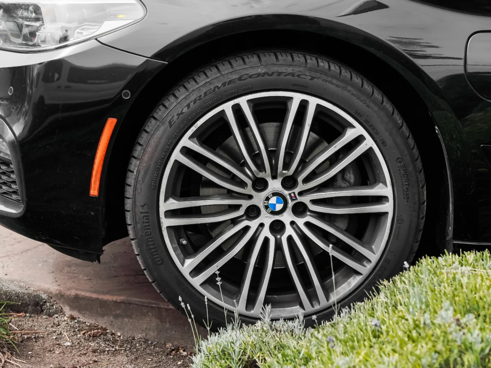 BMW 530E * xDrive* iPerformance* Keyless* HeadUp* 360 - изображение 4