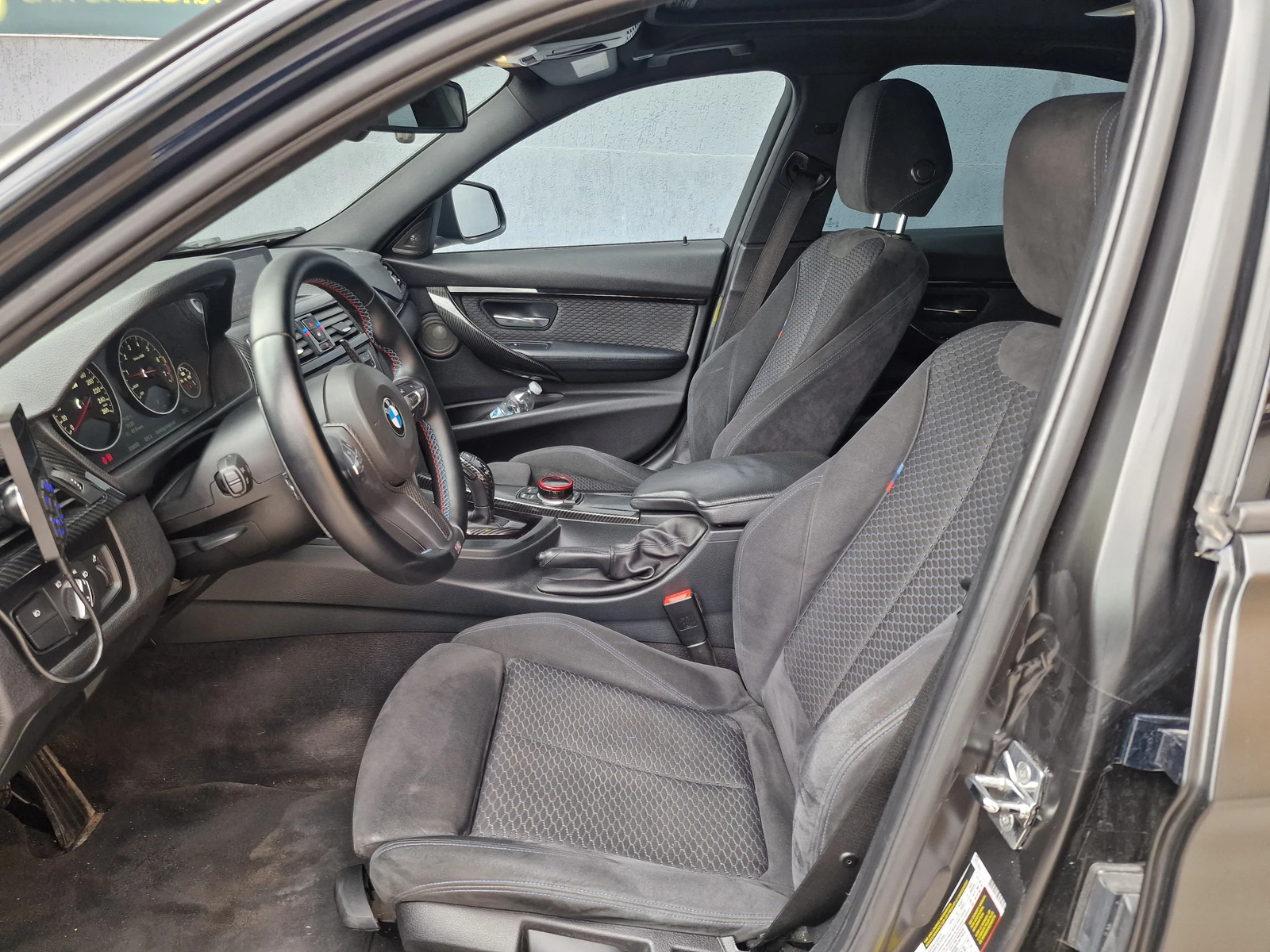 BMW 335 F30 335i M Performance , снимка 13 - Автомобили и джипове - 53955172