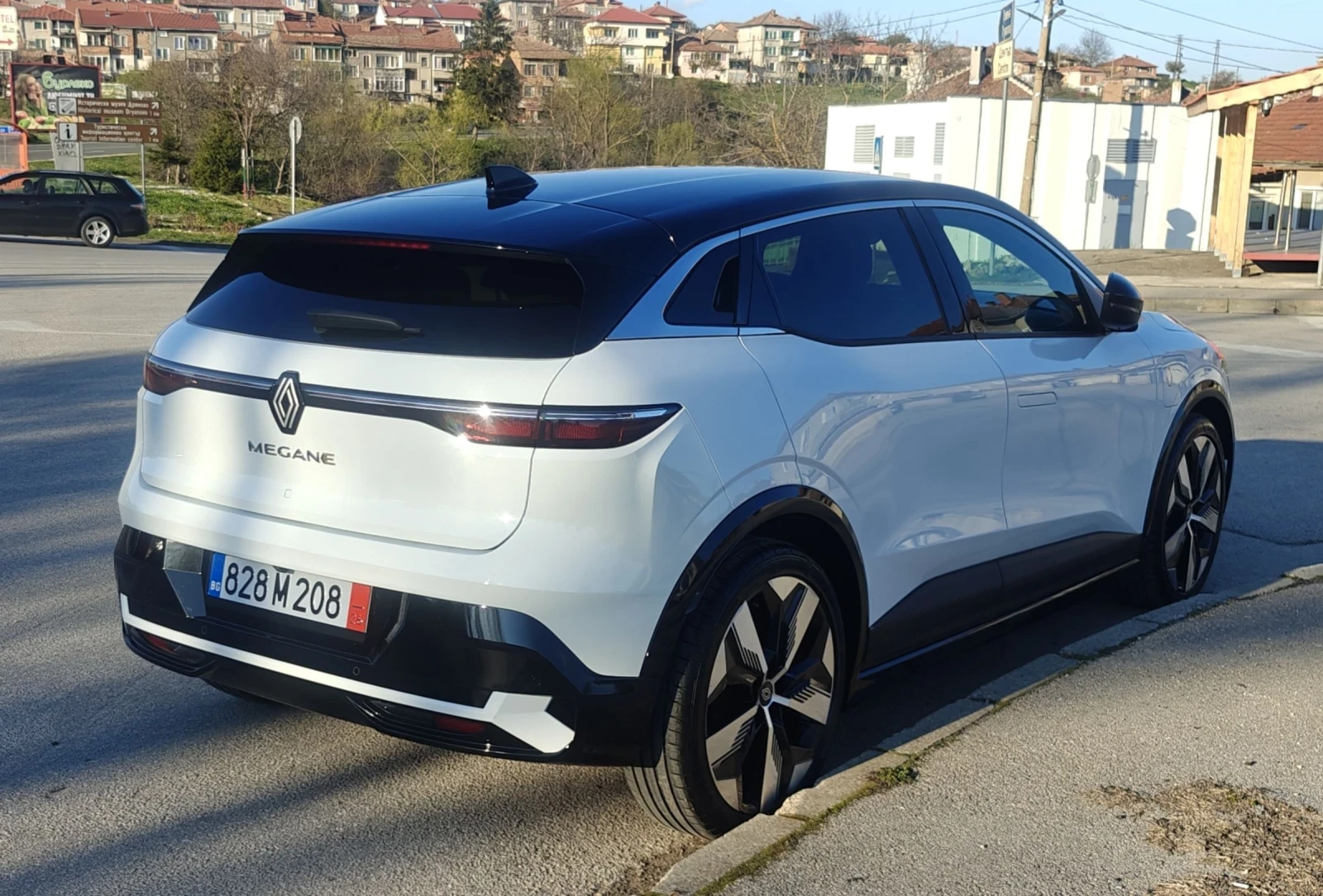 Renault Megane E-tech EV40/130hp/43kwh, снимка 5 - Автомобили и джипове - 54175700
