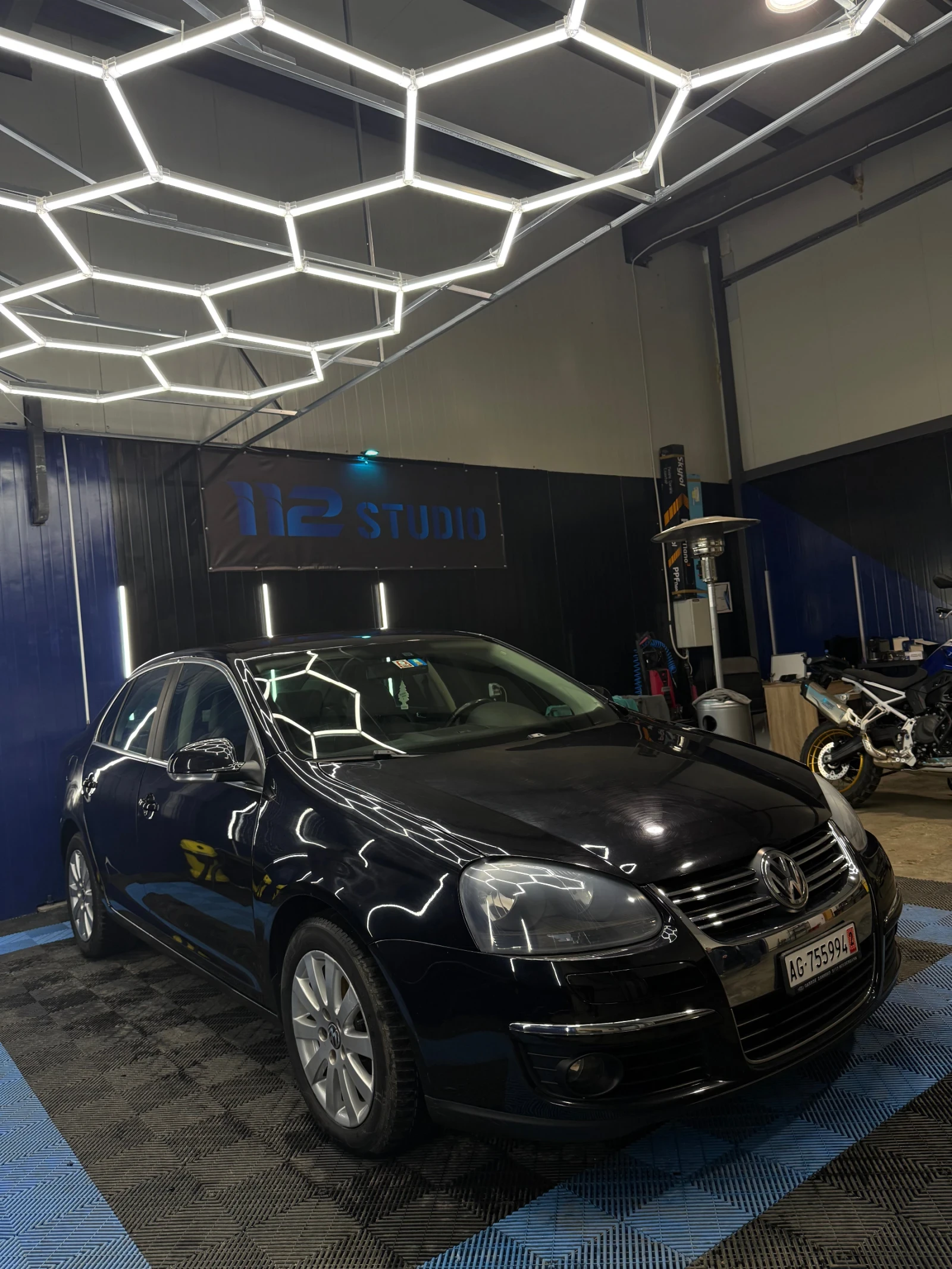 VW Jetta 2.0 Швейцария , снимка 2 - Автомобили и джипове - 54176430