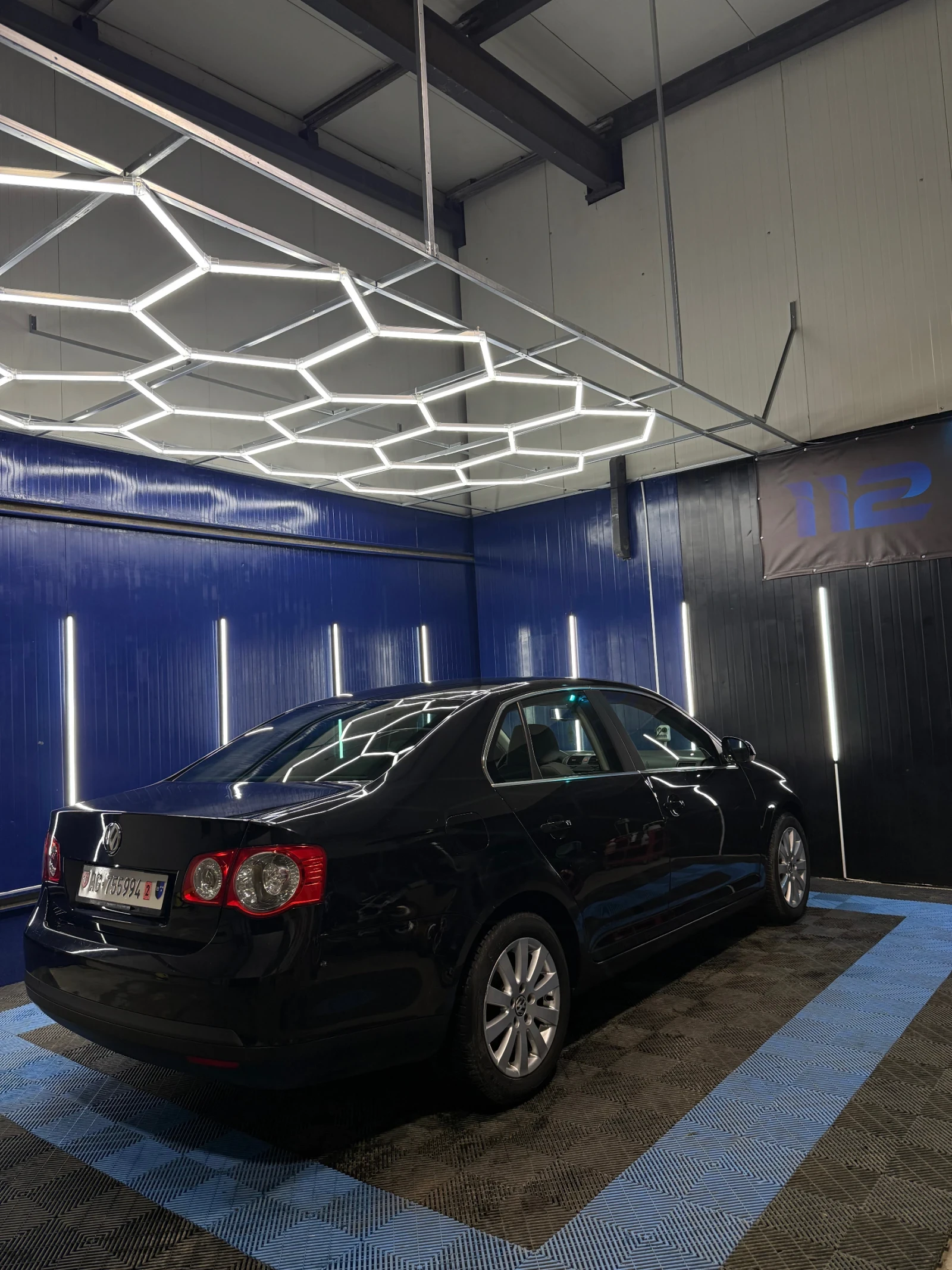 VW Jetta 2.0 Швейцария , снимка 3 - Автомобили и джипове - 54176430