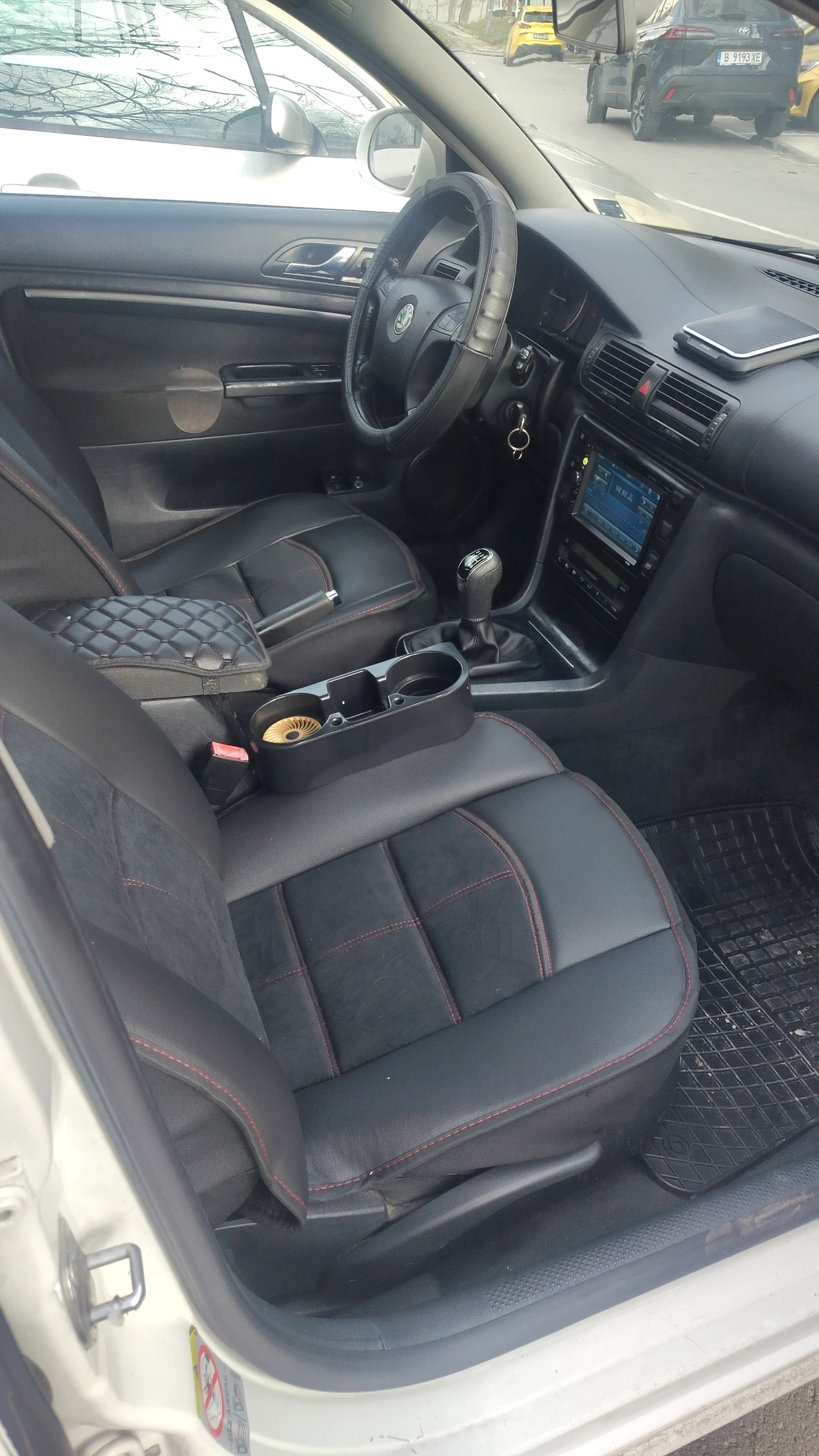 Skoda Superb, снимка 3 - Автомобили и джипове - 54208868