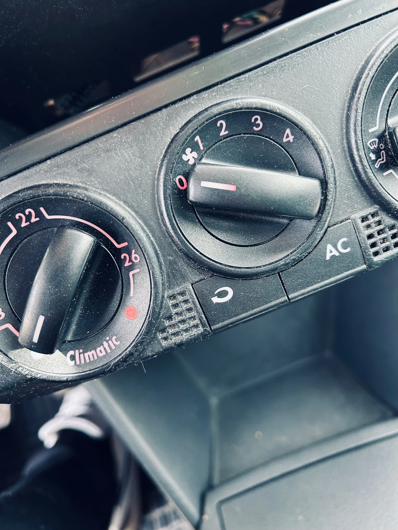 VW Polo 1.4/26v, снимка 13 - Автомобили и джипове - 54211723