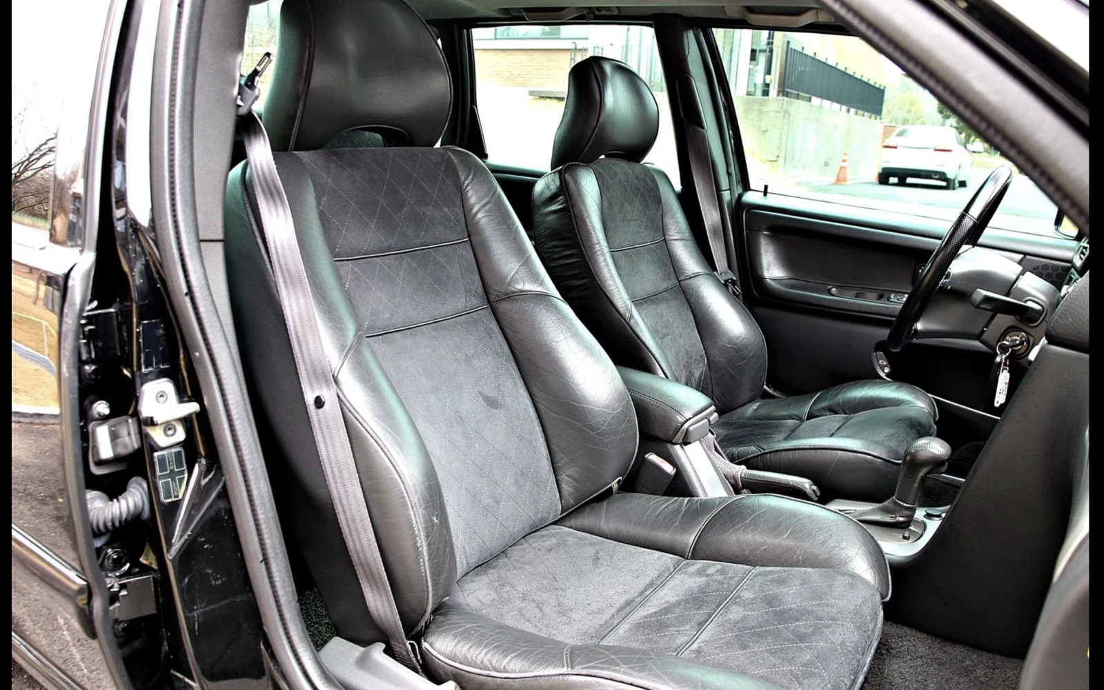 Volvo S70 R /ТУНИНГ/ШИБИДАХ/FULL/УНИКАТ!, снимка 7 - Автомобили и джипове - 54329302