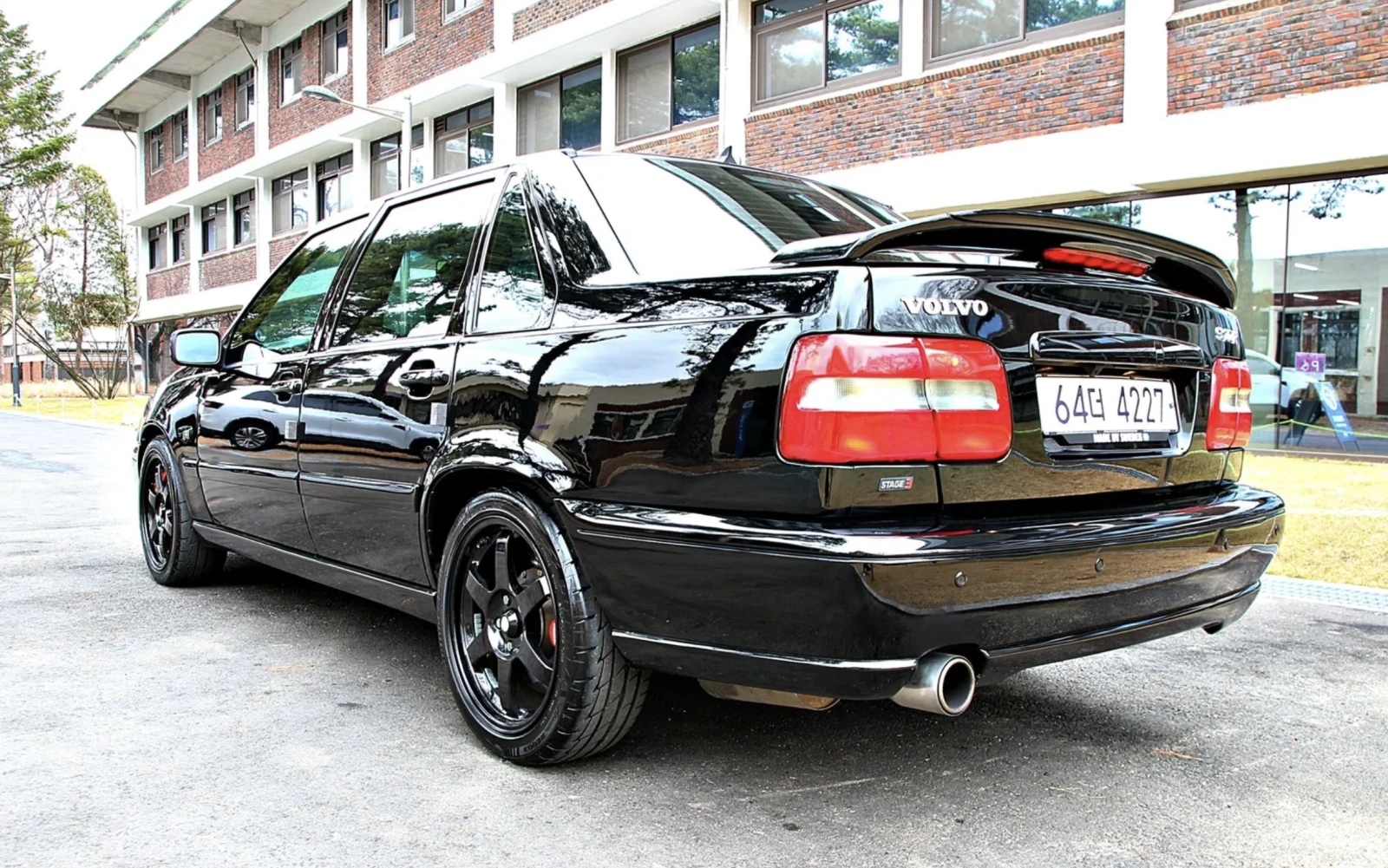 Volvo S70 R /ТУНИНГ/ШИБИДАХ/FULL/УНИКАТ!, снимка 3 - Автомобили и джипове - 54329302