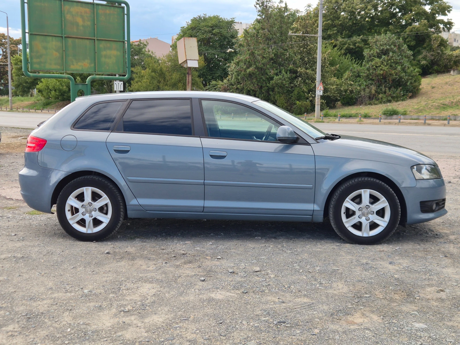 Audi A3 Sportback 1.6TDI 105кс, снимка 6 - Автомобили и джипове - 54617857