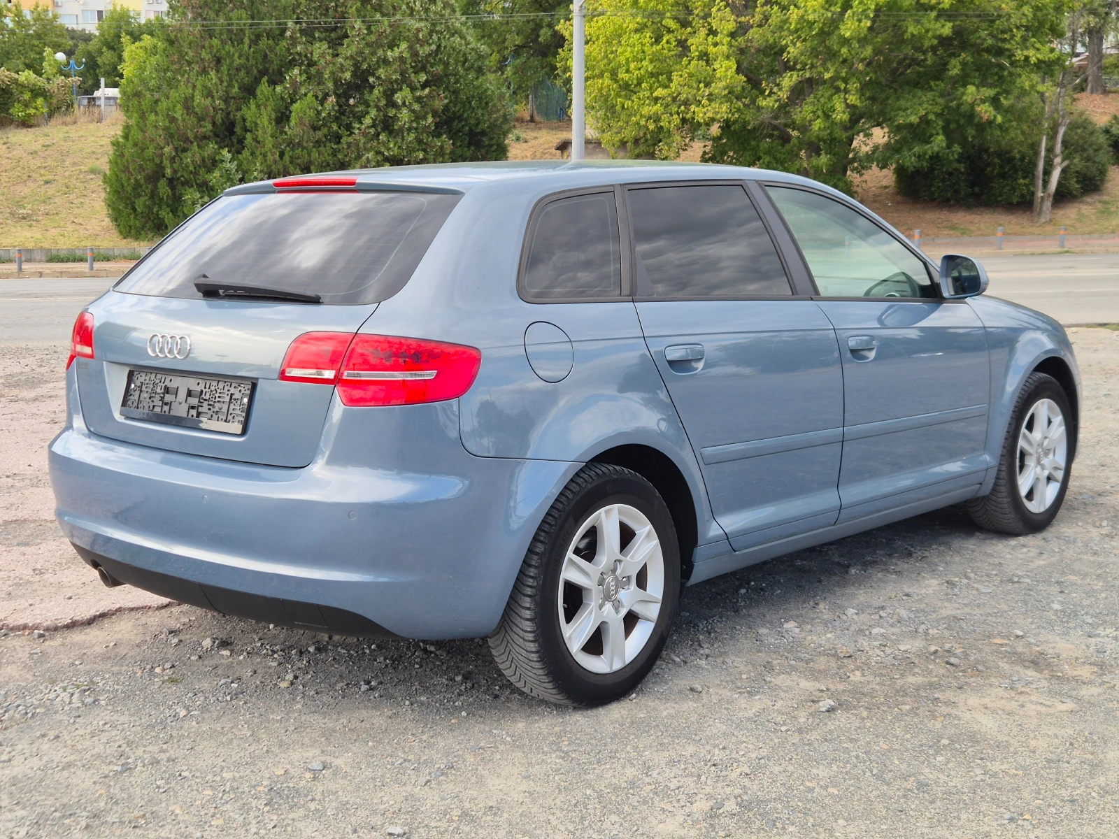 Audi A3 Sportback 1.6TDI 105кс, снимка 5 - Автомобили и джипове - 54617857