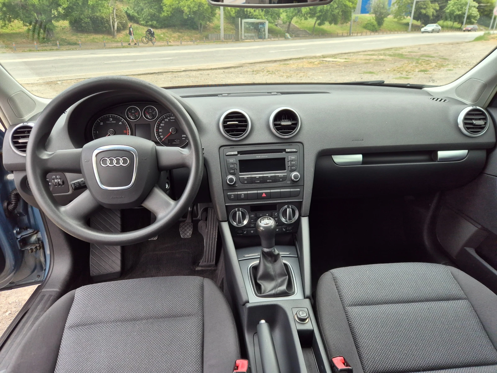 Audi A3 Sportback 1.6TDI 105�� | Mobile.bg � ����������� 14