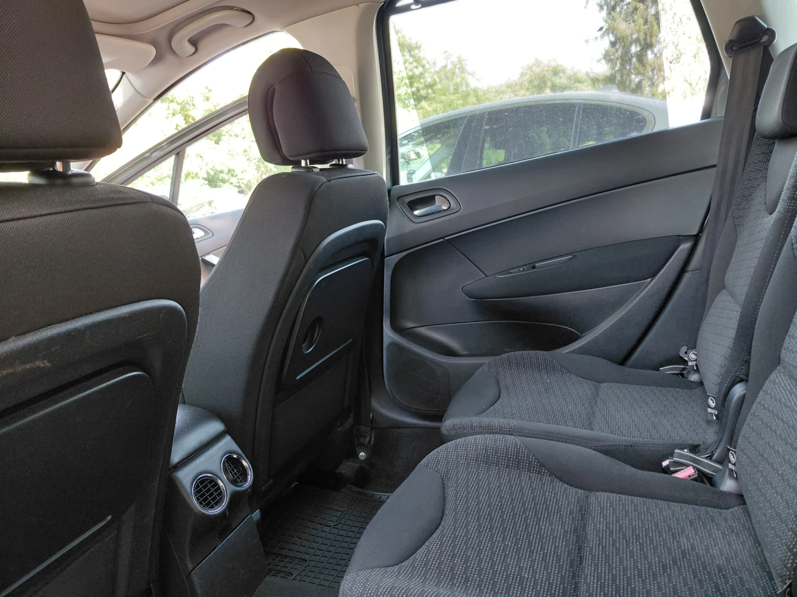 Peugeot 308 1.6HDI-110кс.-6скор.SW, снимка 15 - Автомобили и джипове - 54805540