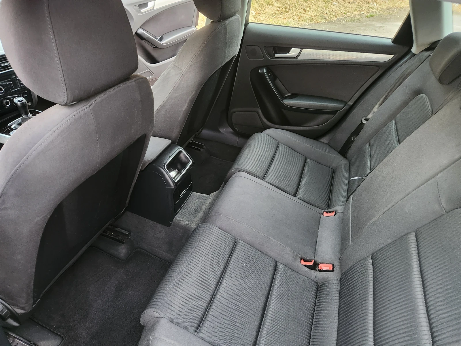 Audi A4 2.0 tdi, снимка 7 - Автомобили и джипове - 54986671