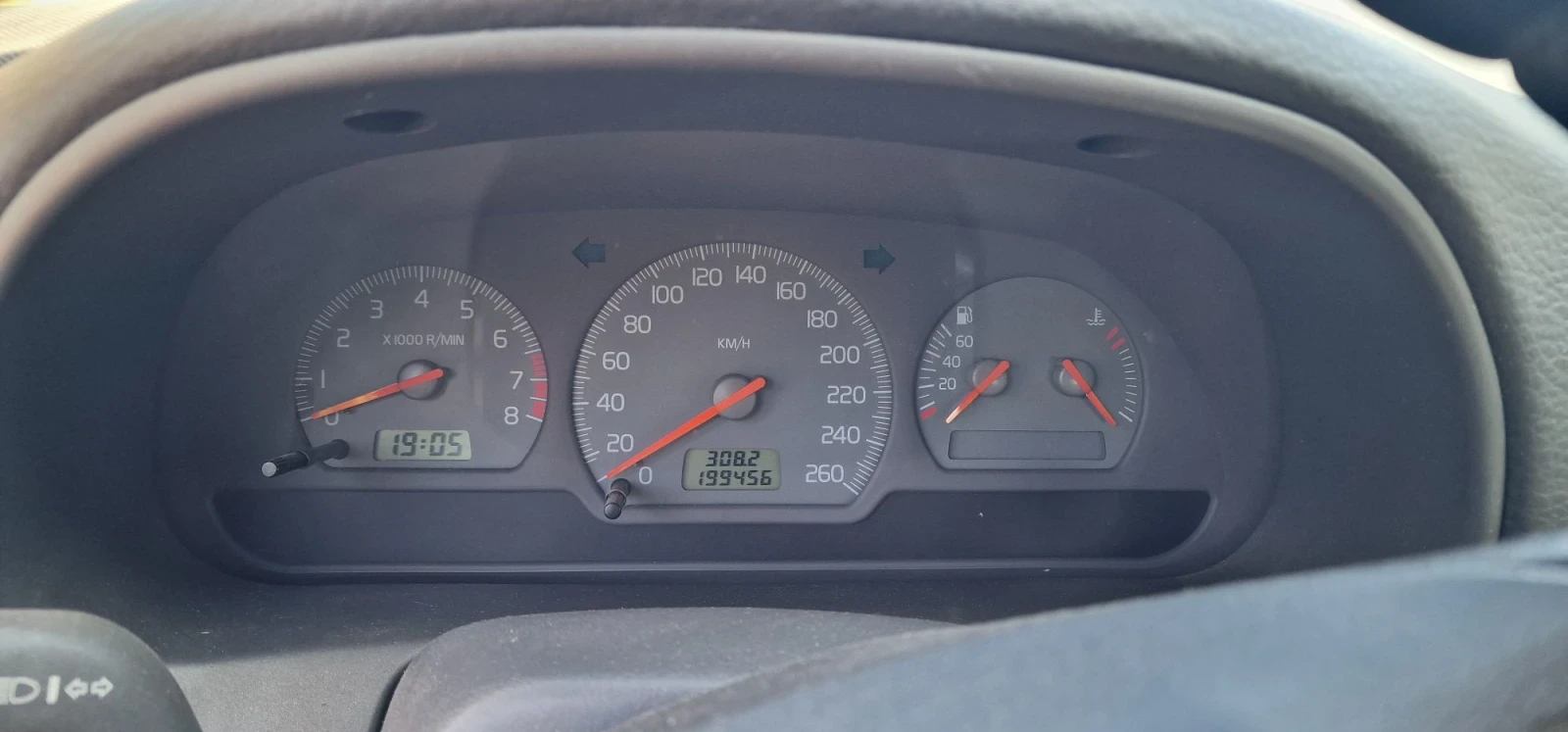 Volvo S40, снимка 15 - Автомобили и джипове - 55905315