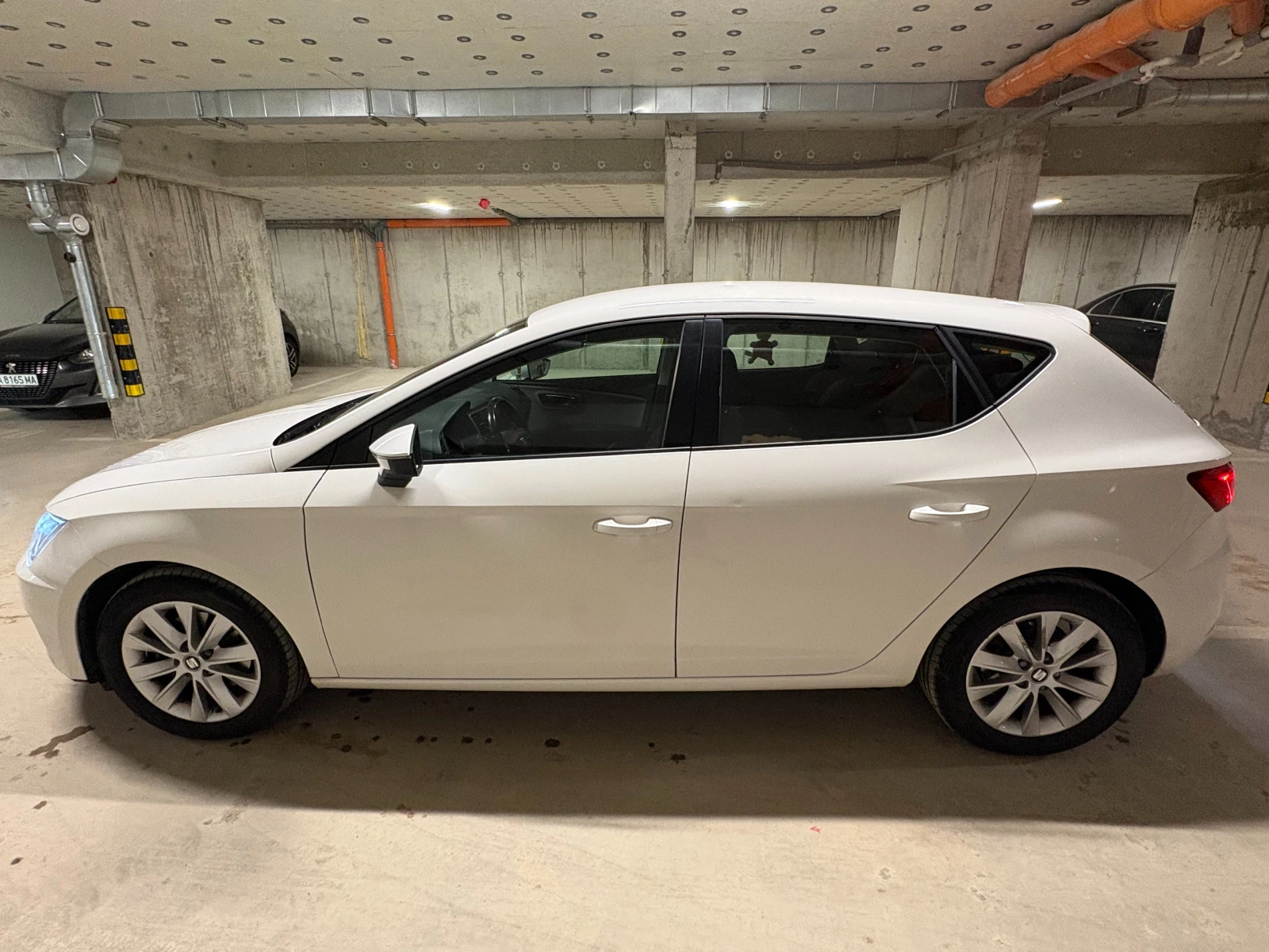 Seat Leon 1.6 TDI DSG, снимка 6 - Автомобили и джипове - 56166671