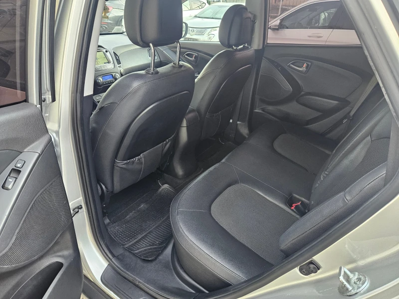 Hyundai IX35 1.7CRDi/Xpossible/FACE/NAVI/КАМЕРА/LED, снимка 16 - Автомобили и джипове - 48758012