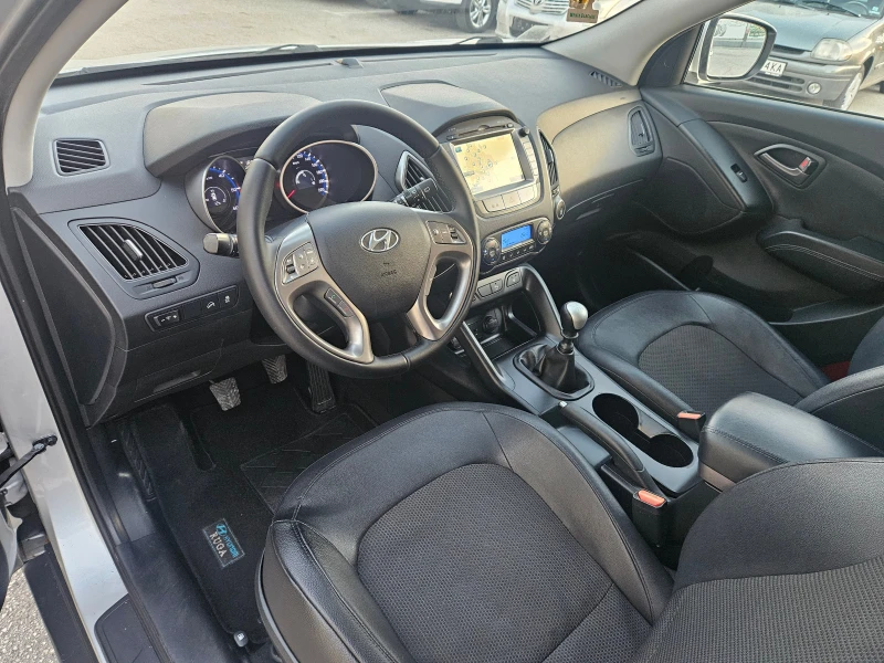 Hyundai IX35 1.7CRDi/Xpossible/FACE/NAVI/КАМЕРА/LED, снимка 9 - Автомобили и джипове - 48758012