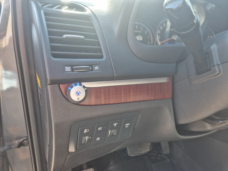 Hyundai Santa fe Huyndai Santa fe 2.7i бензин - газ 4х4, снимка 7 - Автомобили и джипове - 52255112