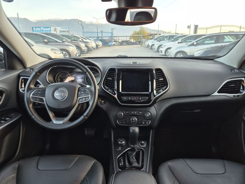 Jeep Cherokee, снимка 16 - Автомобили и джипове - 52943679