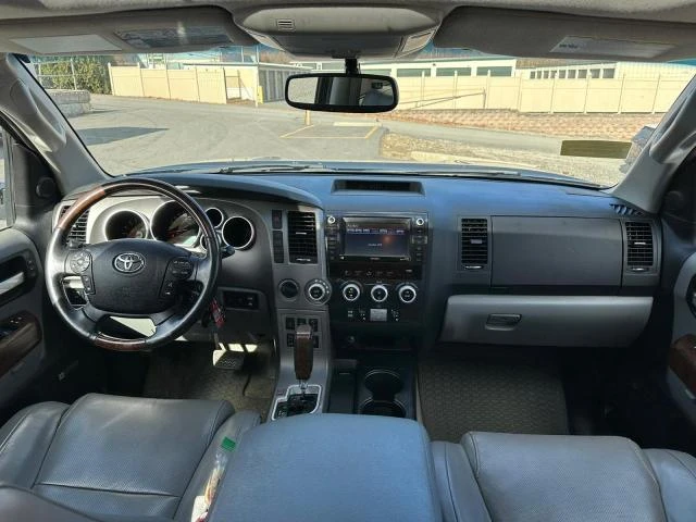 Toyota Sequoia PLATINUM, снимка 5 - Автомобили и джипове - 48293573