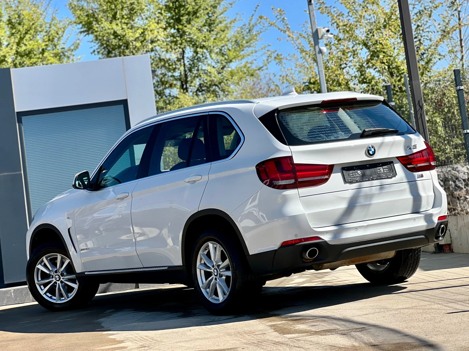 BMW X5 * SPORT* INDIVIDUAL* РЕАЛНИ КИЛОМЕТРИ* ТОП*  - изображение 6