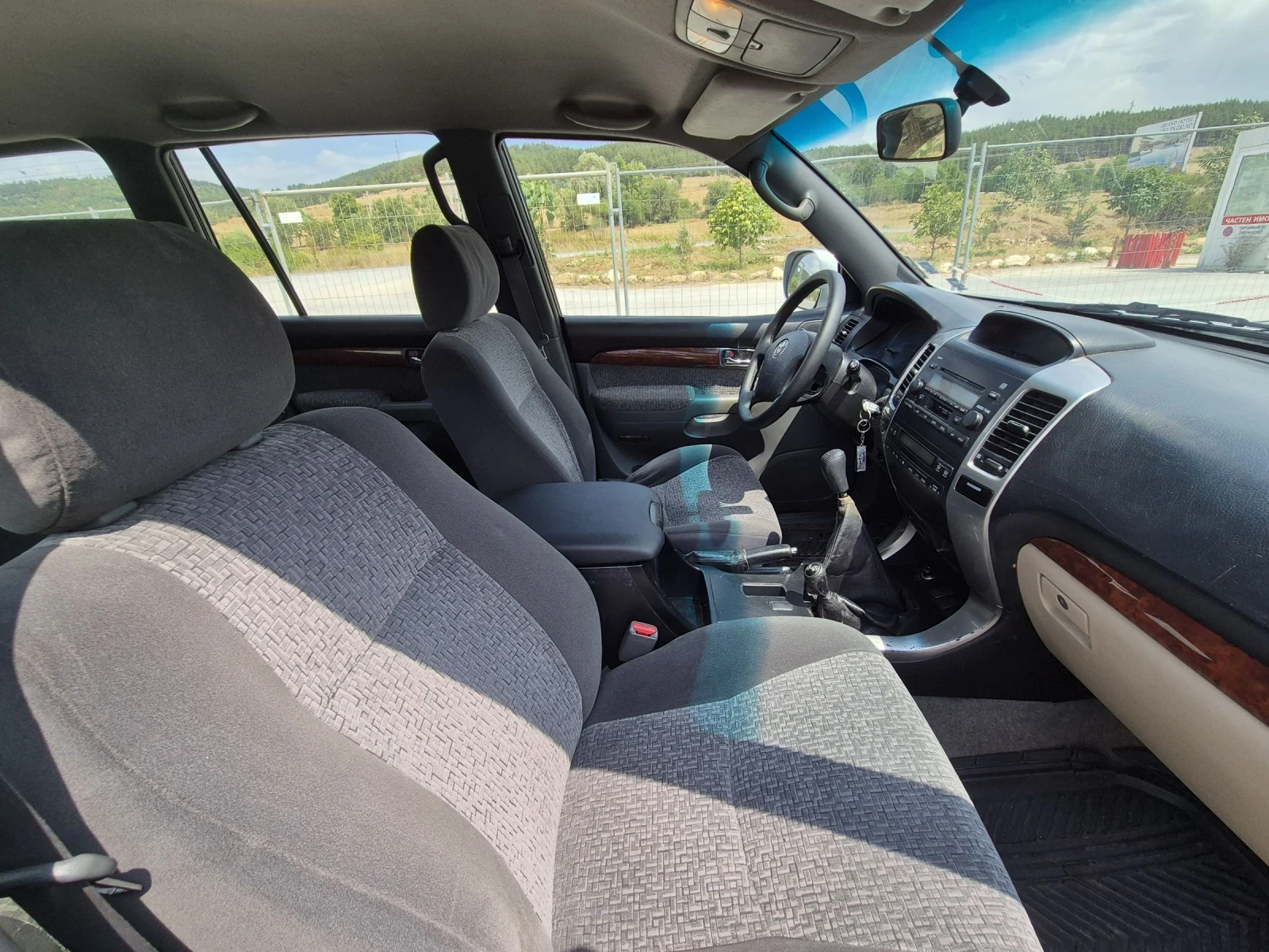 Toyota Land cruiser 3.0 РЪЧКА 7+ 1 | Mobile.bg — изображение 14