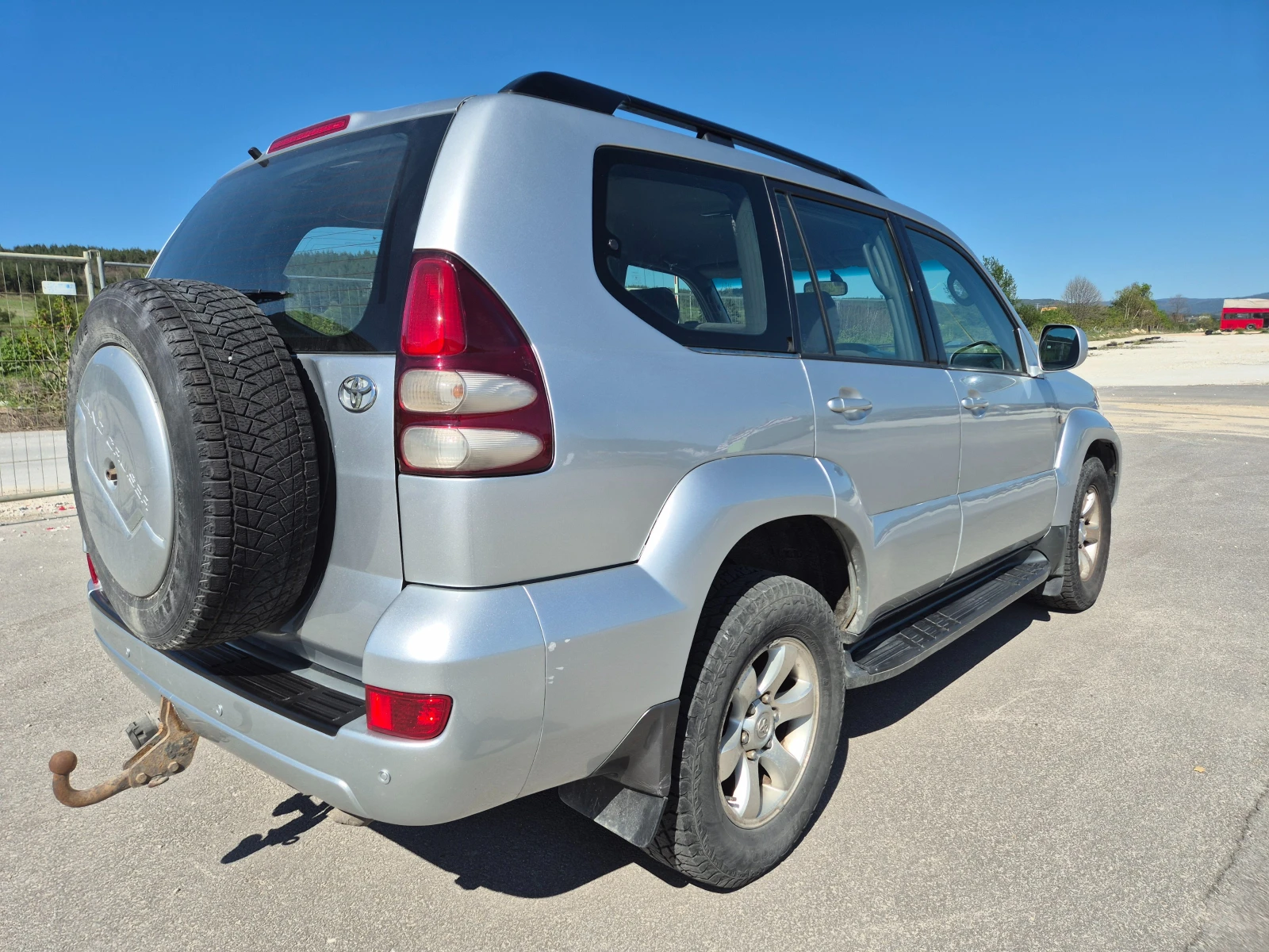 Toyota Land cruiser 3.0 РЪЧКА 7+ 1 - изображение 4