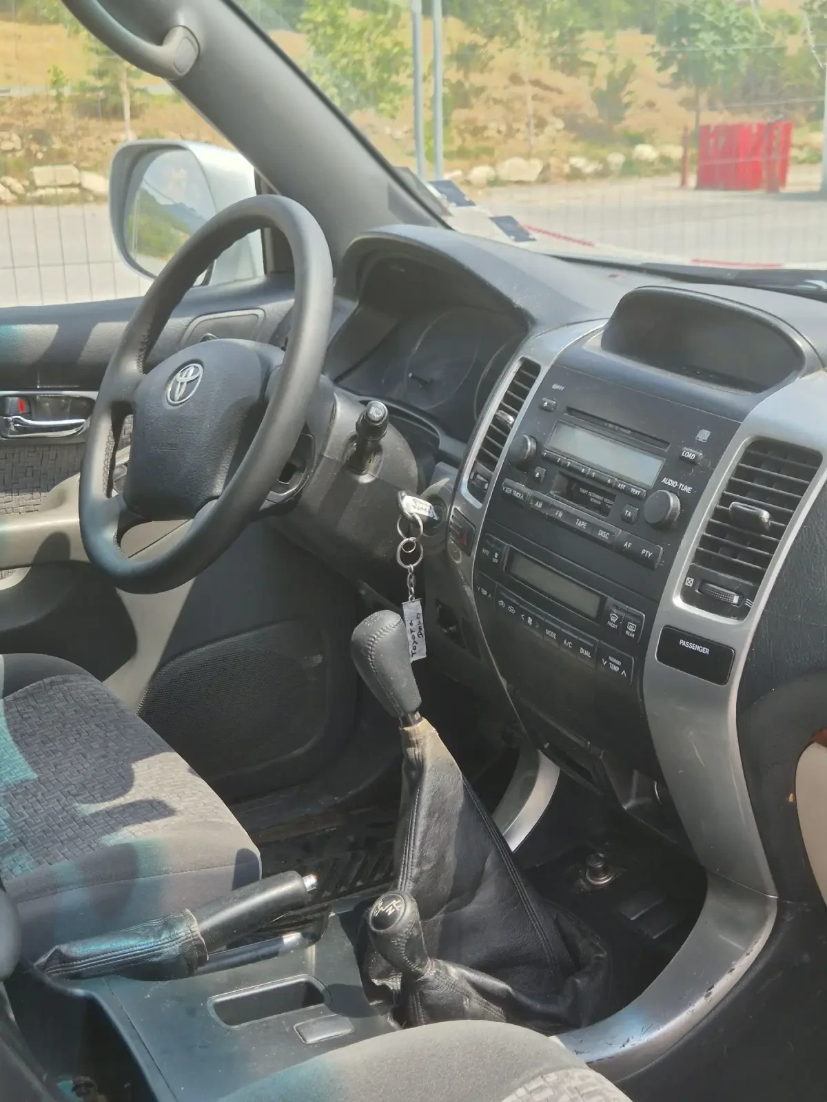 Toyota Land cruiser 3.0 РЪЧКА 7+ 1 - изображение 10