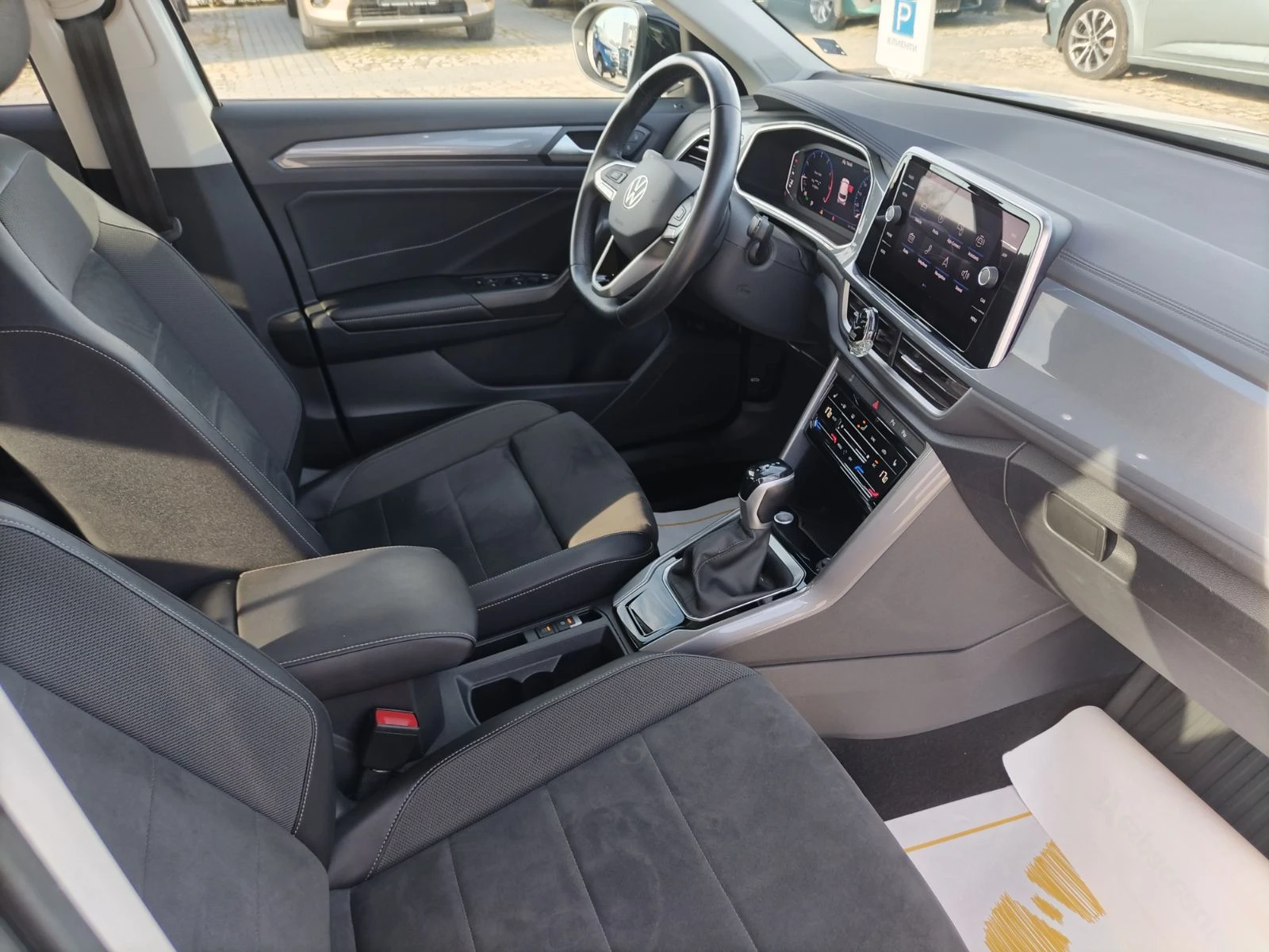 VW T-Roc 1.5TSI/150к.с., снимка 12 - Автомобили и джипове - 54124979