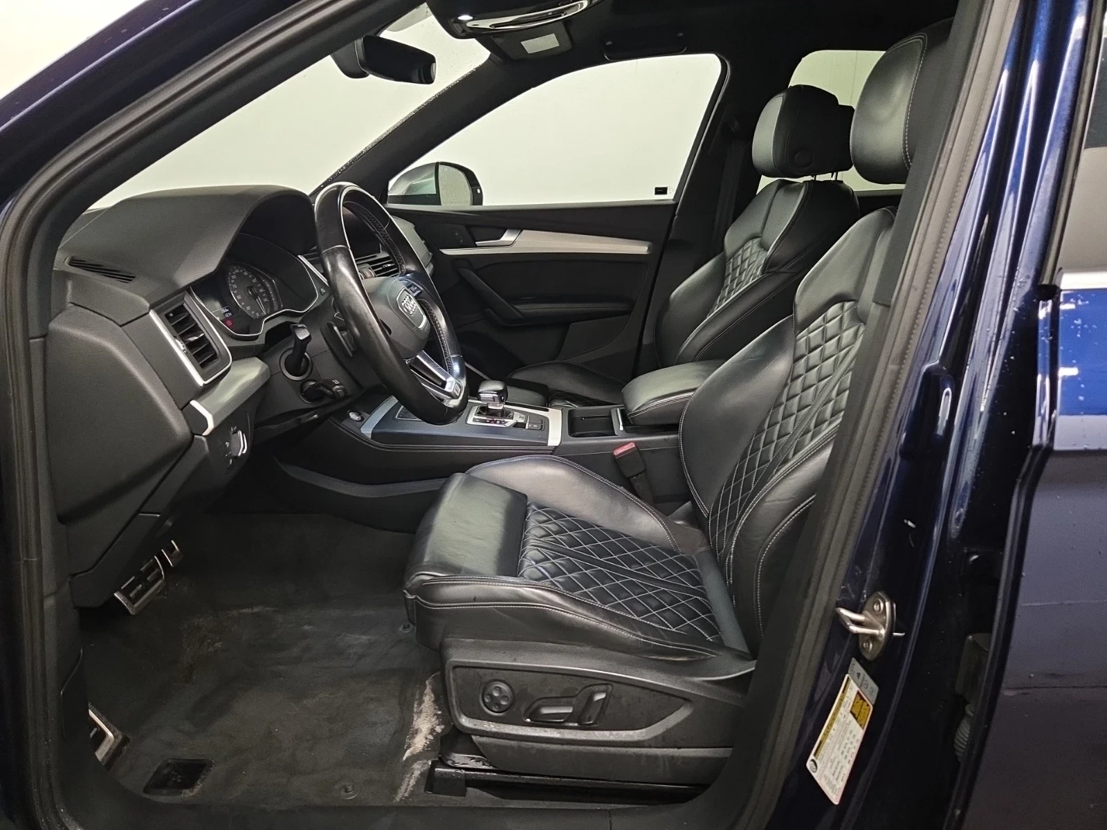 Audi SQ5 PROGRESSIV* ПАНОРАМА* CARFAX, снимка 7 - Автомобили и джипове - 55704475