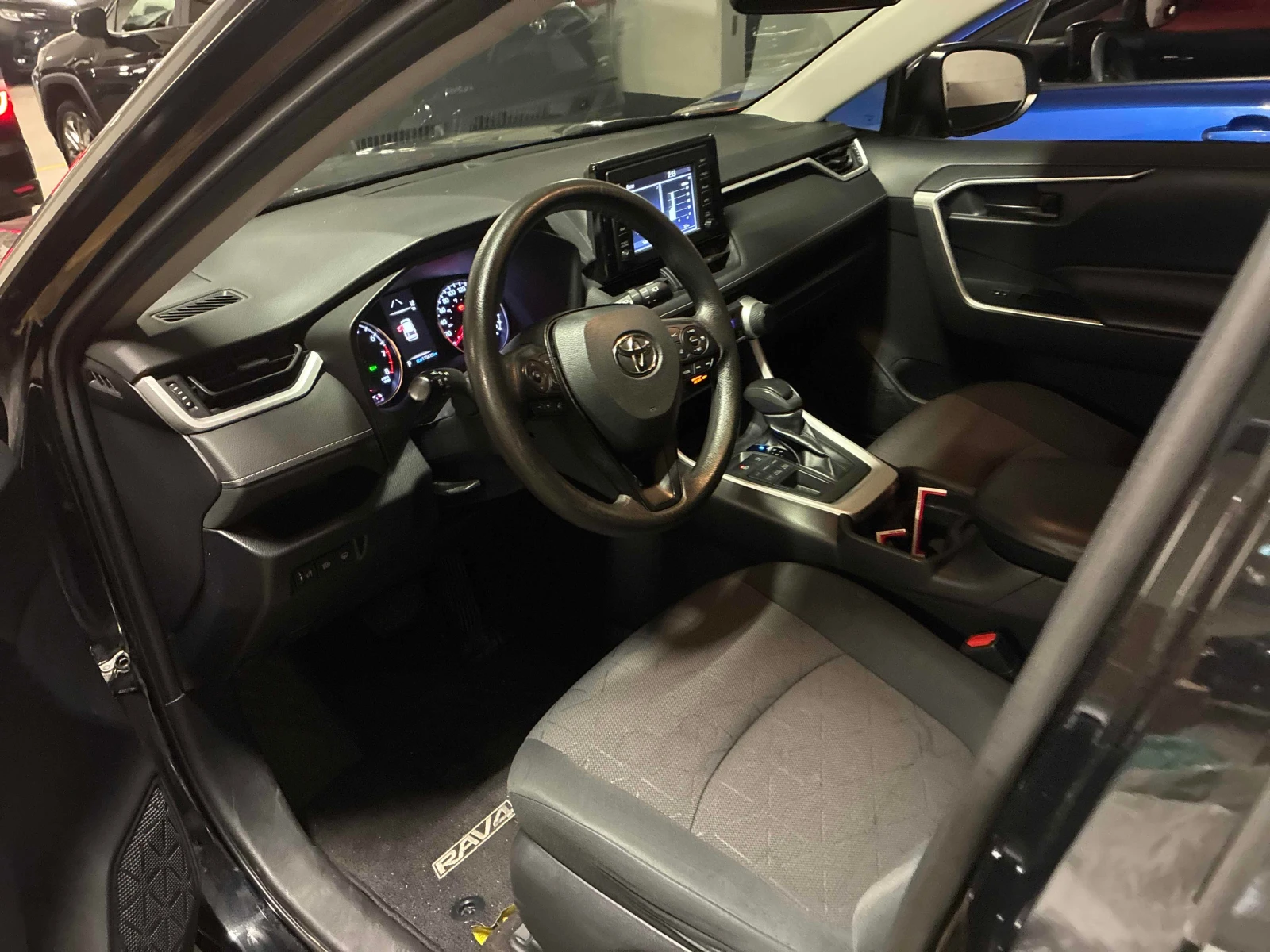 Toyota Rav4 * LE * CARFAX * ОТ ПРЕДСТАВИТЕЛСТВО* , снимка 5 - Автомобили и джипове - 56042058