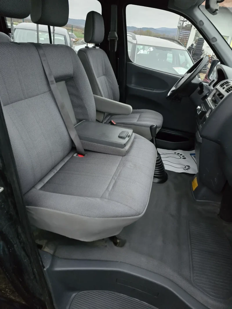 Toyota Hiace D4D 4х4 7места Климатик, снимка 6 - Бусове и автобуси - 47991959